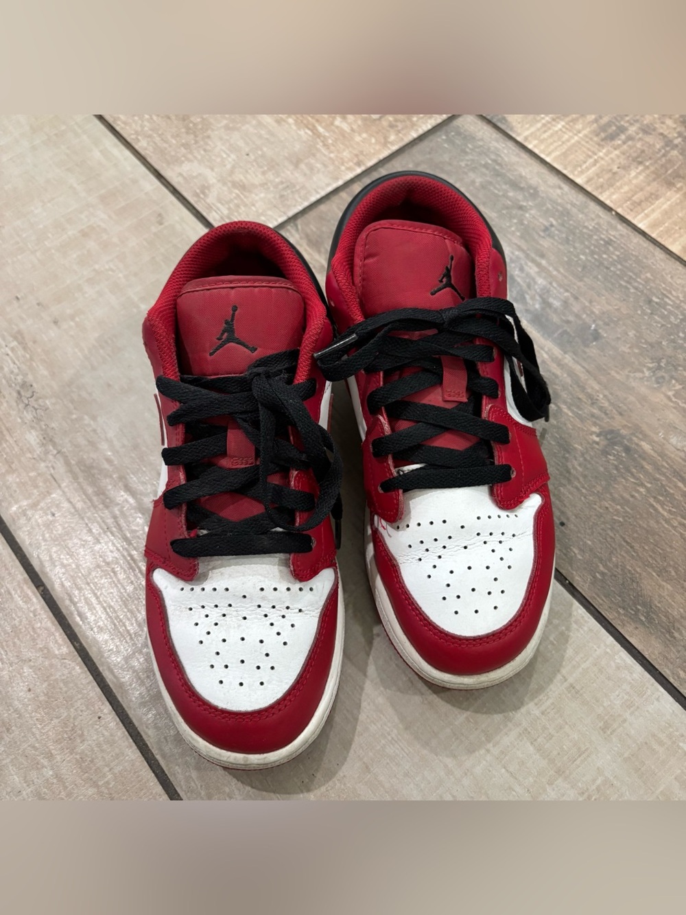 Nike Air Jordan 1 Low Reverse Black Toe Youth Size 5.5Y Women Size 7